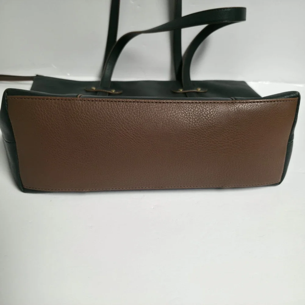 Fossil Felicity Dark Green Leather Tote Shoulder Bag Purse Zip Top Brass Studs